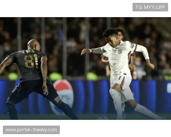 欧冠小组赛进入收官阶段，多队为最终出线席位展开厮杀