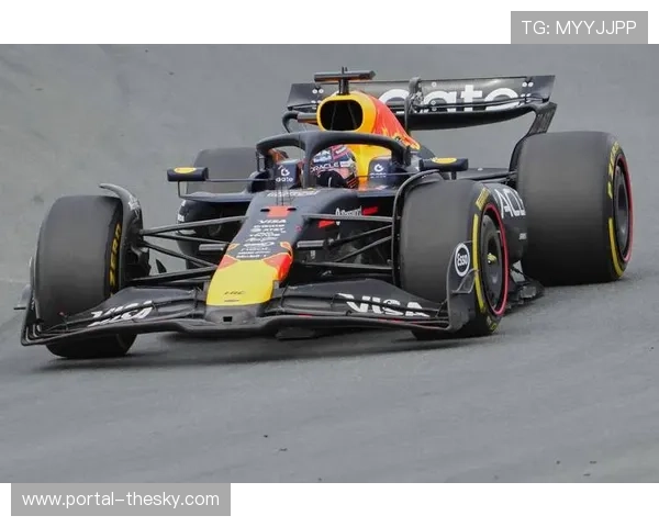 皮亚斯特里杆位圈创纪录，迈凯伦双车封锁头排